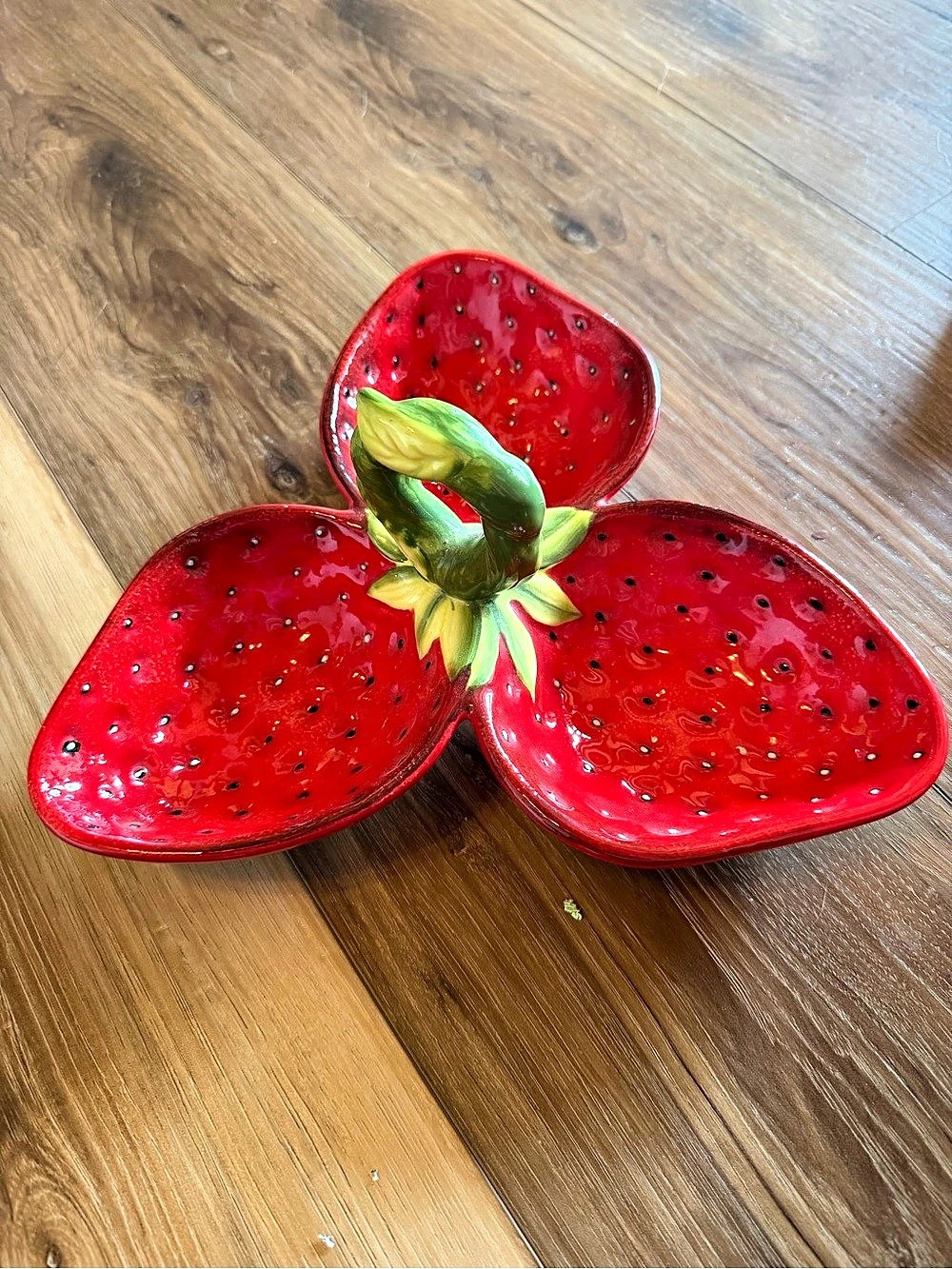 Pier 1 Imports Strawberry 3-Compartment Divided Serving Dish Red & Green
